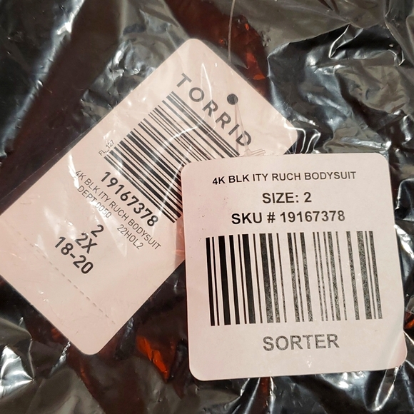 ❤️NWT VINTAGE TORRID BODYSUIT HALTER TIE-PUFF SLEEVE RUCHED FRONT SNAP BOTTOM - Picture 4 of 16